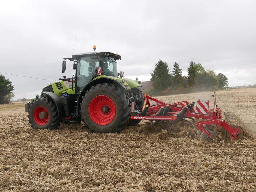 Video Comment Fonctionne Lautomatisme De Réglage Cemos Sur Le Tracteur Claas Axion 830 0151